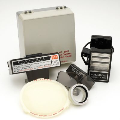 Polaroid Close-Up Kit #543 with Polaroid Focused Flash Model #490
