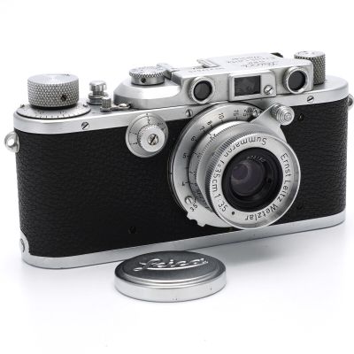 Leica IIIA Rangefinder Film Camera with Leitz Summaron 3.5cm f/3.5 Lens