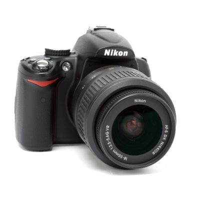 Nikon D5000 12.3MP Digital SLR Camera w/AF-S 18-55mm f/3.5-5.6 Lens: SC: ≤ 6,400