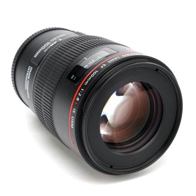 Canon EF 100mm f/2.8 L IS Macro USM Lens